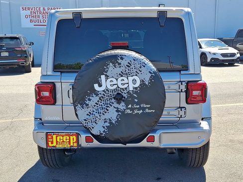 Certified 2021 Jeep Wrangler Unlimited Sahara AWD/4WD image 5