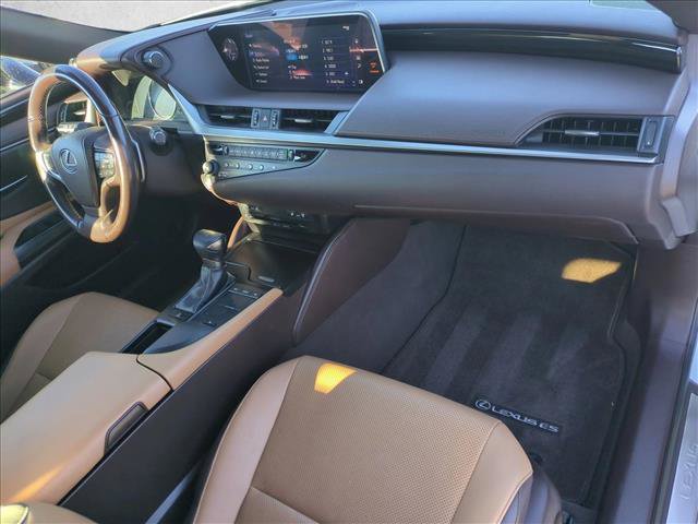 Used 2019 Lexus ES 350 w/ Premium Package FWD image 23