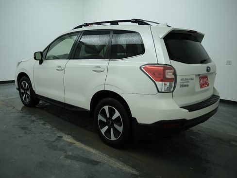 Used 2017 Subaru Forester 2.5i Limited image 16