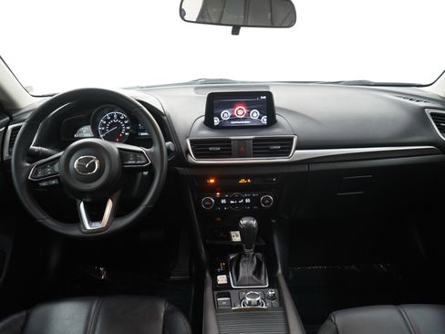 Used 2018 MAZDA MAZDA3 Touring image 10