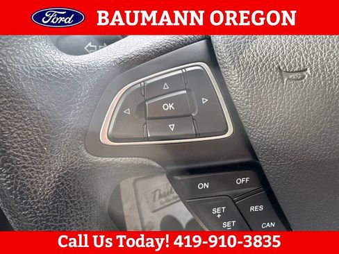 Used 2018 Ford Focus SE FWD image 18