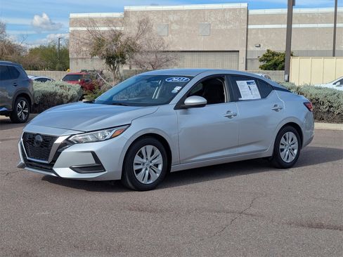 Used 2023 Nissan Sentra S image 2