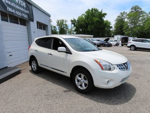 Used 2013 Nissan Rogue S w/ Special Edition Pkg AWD/4WD image 4