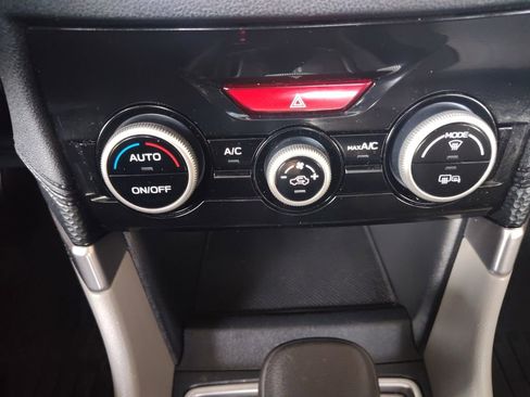 Used 2021 Subaru Forester Premium image 4