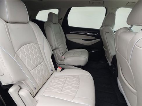 Used 2023 Buick Enclave Avenir w/ Avenir Technology Package image 17