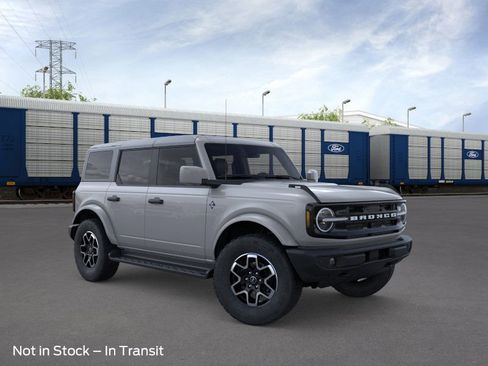 New 2026 Ford Bronco Outer Banks image 7