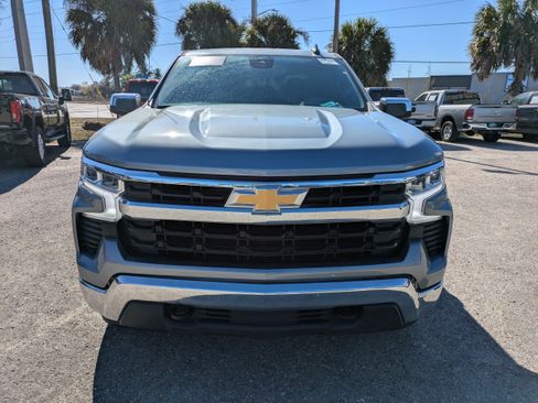 Used 2023 Chevrolet Silverado 1500 LT AWD/4WD image 9