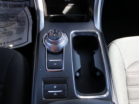 Used 2020 Ford Fusion SE image 14