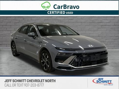 Used 2025 Hyundai Sonata SEL FWD image 1