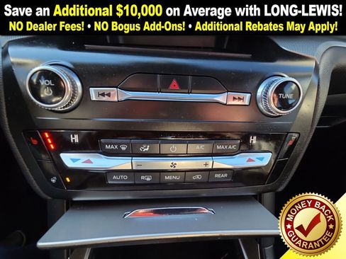 Used 2020 Ford Explorer XLT w/ Comfort Package image 29