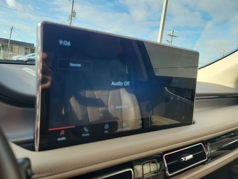 Used 2021 Lincoln Nautilus FWD w/ Equipment Group 101A image 18