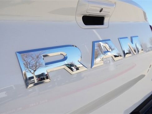 New 2025 RAM 2500 Limited image 12