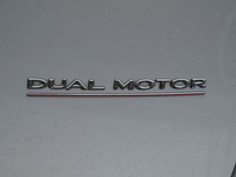 Used 2023 Tesla Model Y Performance AWD/4WD image 20