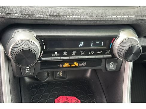 Used 2024 Toyota RAV4 LE AWD/4WD image 23