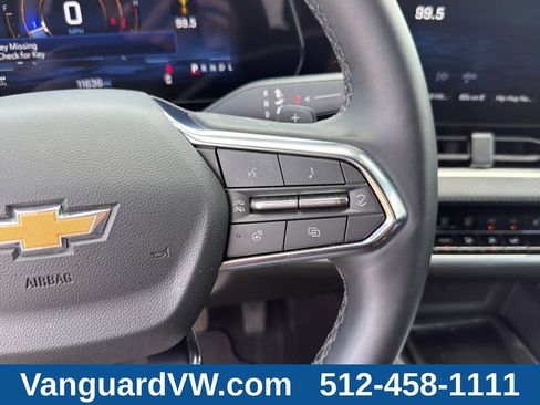 Used 2026 Chevrolet Equinox LT AWD/4WD image 19