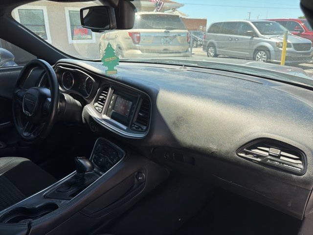 Used 2017 Dodge Challenger SXT RWD image 10