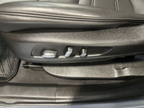 Certified 2022 Cadillac XT6 Premium Luxury w/ Platinum Package image 25