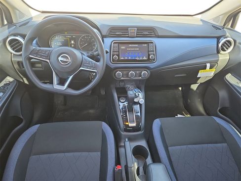 Used 2025 Nissan Versa SV w/ Trunk Package image 8