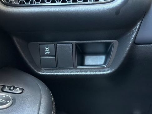Used 2025 Honda HR-V EX-L image 33