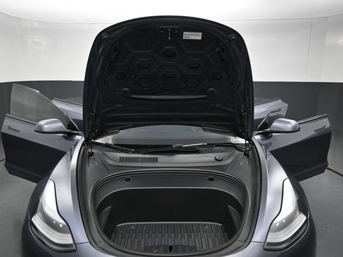 Used 2023 Tesla Model 3 Standard Range RWD image 38