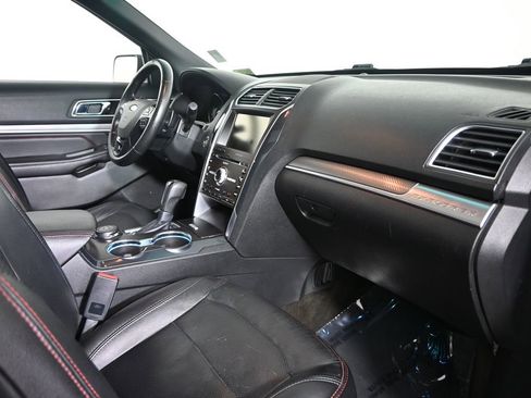 Used 2016 Ford Explorer Sport w/ Equipment Group 401A AWD/4WD image 15