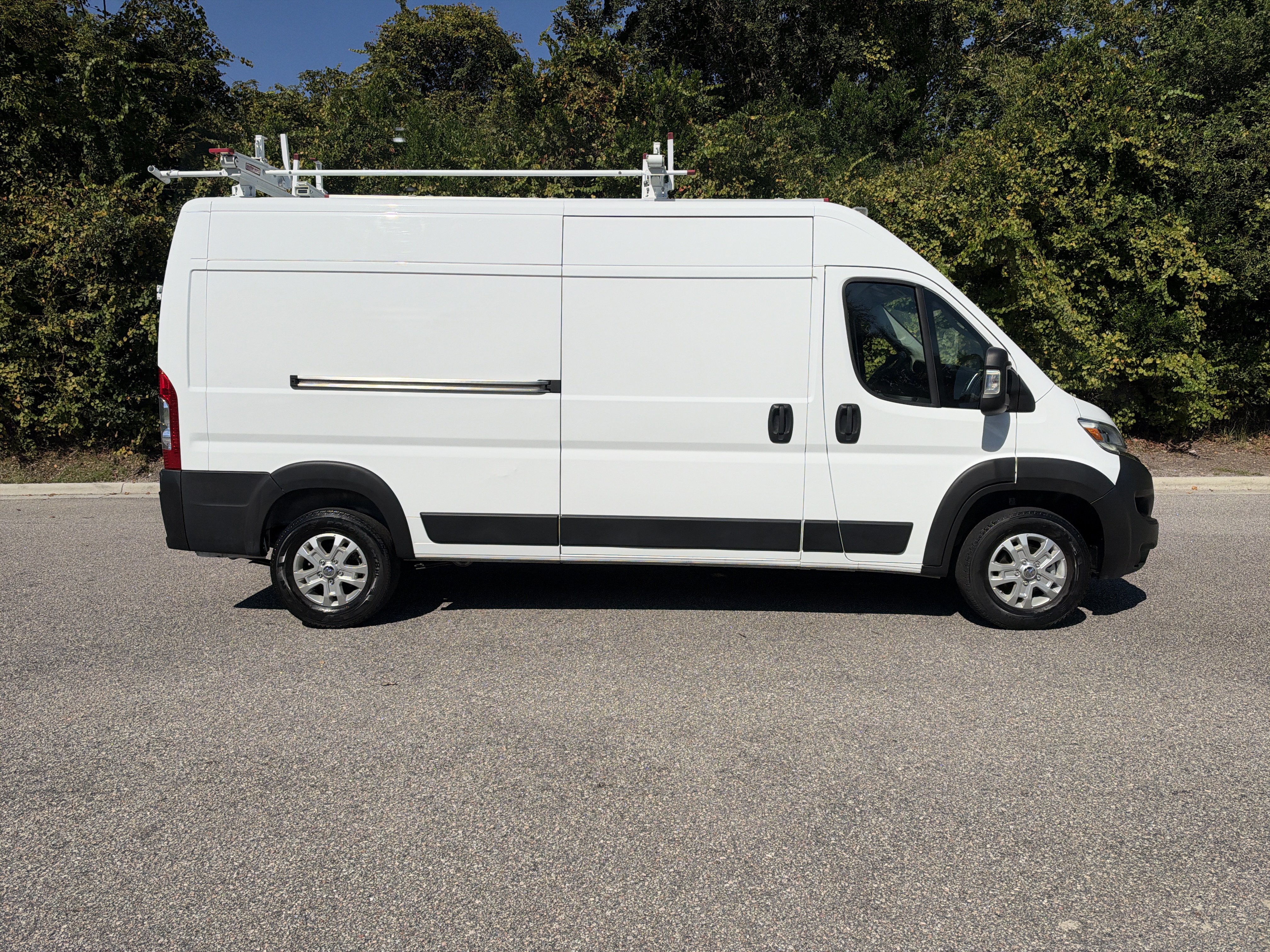 Used 2024 RAM ProMaster 2500 w/ Quick Order Package 22G SLT FWD image 10