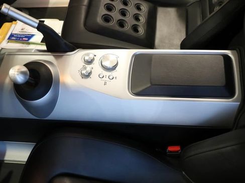 Used 2005 Ford GT RWD image 31