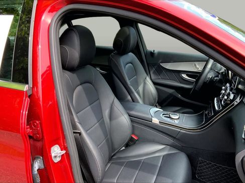 Used 2018 Mercedes-Benz C 300 4MATIC Sedan image 8