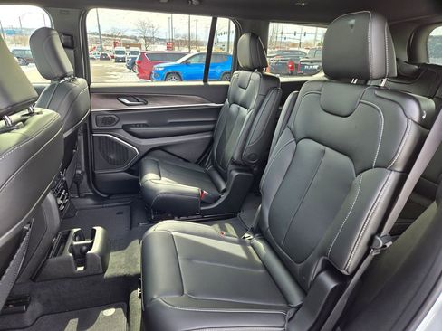 New 2026 Jeep Grand Cherokee L Limited image 27