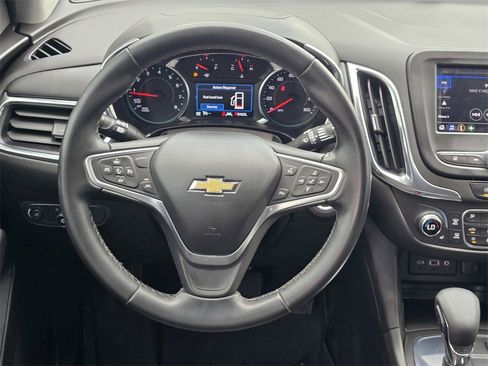 Used 2023 Chevrolet Equinox LT image 15