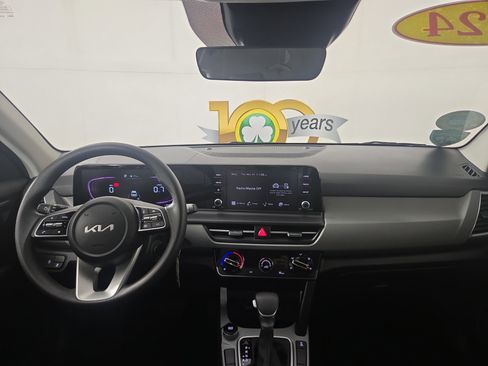 Used 2024 Kia Seltos LX image 13