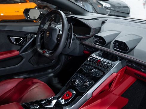 Used 2015 Lamborghini Huracan LP 610-4 AWD/4WD image 52