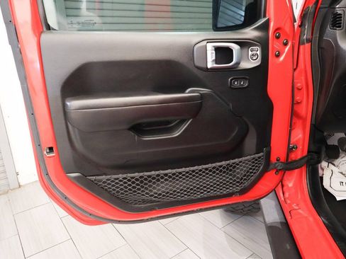 Used 2020 Jeep Gladiator Sport w/ Quick Order Package 23S AWD/4WD image 13