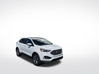 Used 2024 Ford Edge SEL w/ Convenience Package