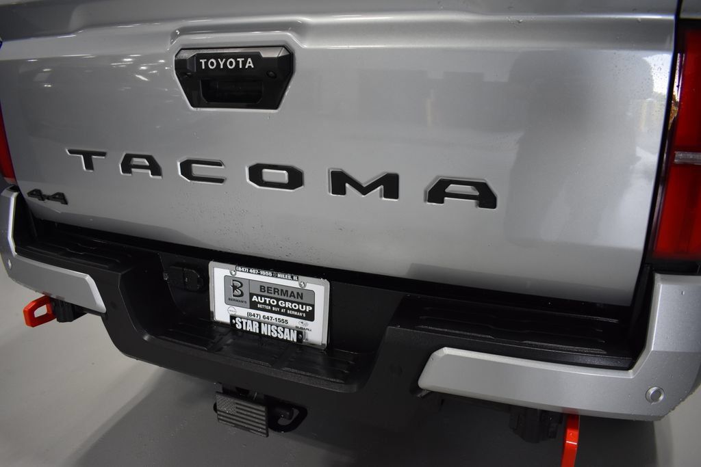 Used 2024 Toyota Tacoma TRD Off-Road w/ TRD Off Road Premium Package AWD/4WD image 12