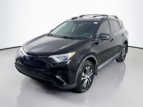 Used 2018 Toyota RAV4 LE w/ All Weather Liner Package image 4