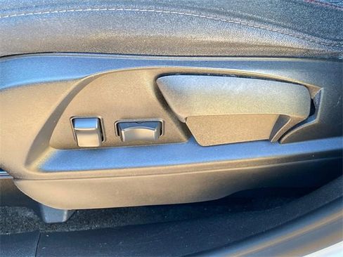 Used 2017 Chevrolet Equinox LS image 15