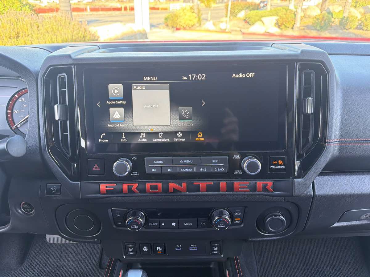 Used 2025 Nissan Frontier Pro-X w/ Pro Convenience Package RWD image 43