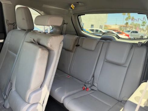 Used 2016 Toyota Highlander XLE AWD/4WD image 11