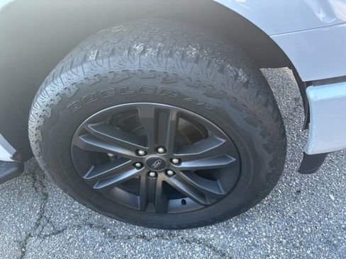 Used 2022 Ford F150 XLT w/ Equipment Group 302A High image 10