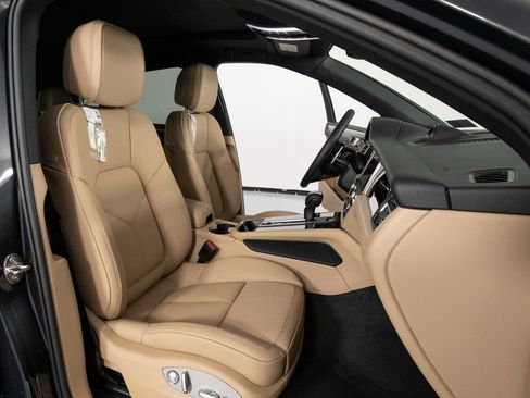 New 2026 Porsche Macan image 30