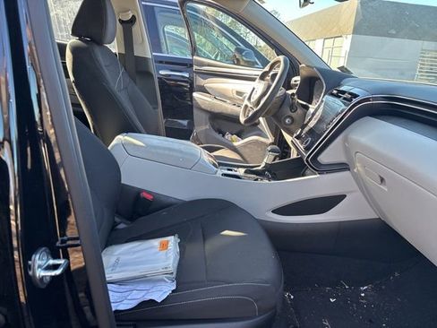 Used 2023 Hyundai Tucson SE image 10