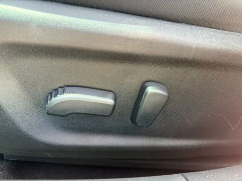 Used 2024 Nissan Altima 2.5 SV FWD image 21