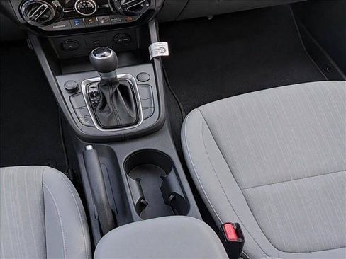Used 2022 Hyundai Kona SEL FWD image 18