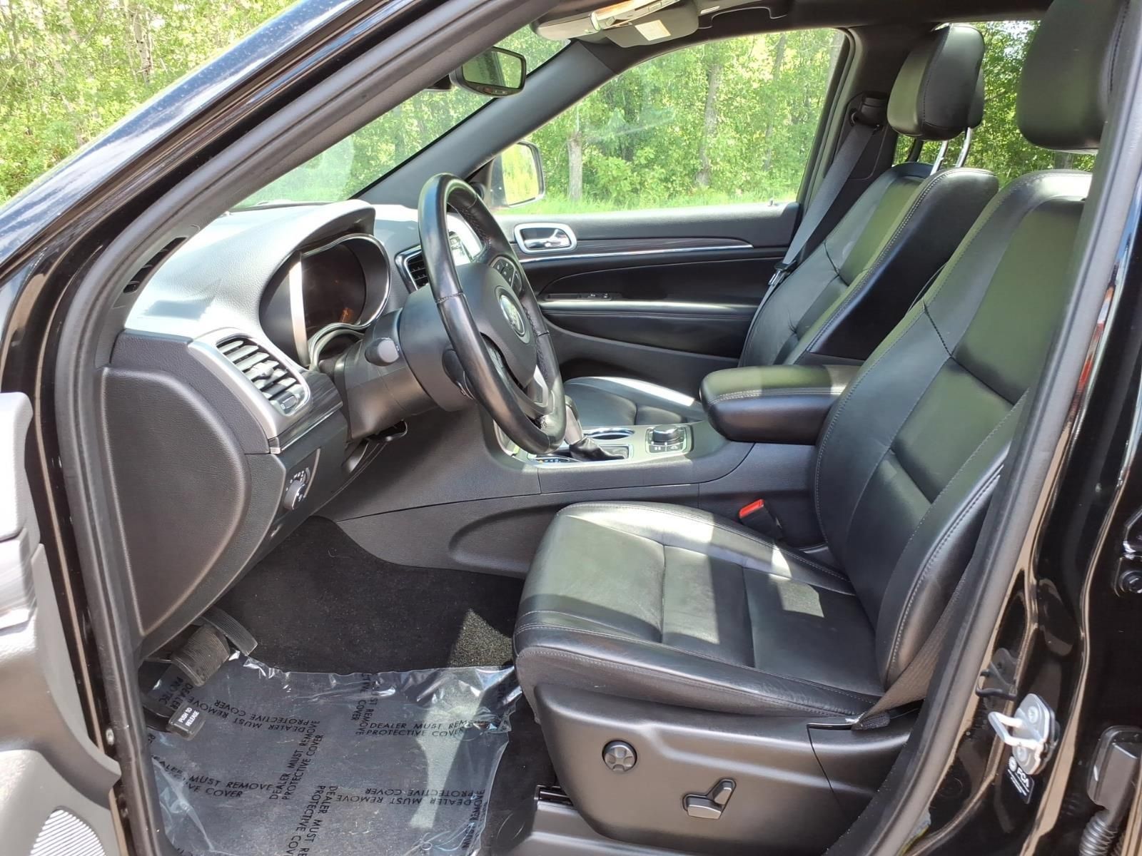Used 2022 Jeep Grand Cherokee Limited AWD/4WD image 14