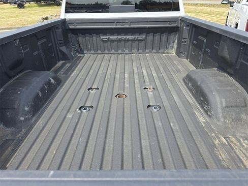 Used 2024 GMC Sierra 3500 Denali w/ Denali Reserve Package image 7