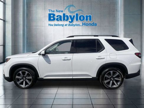 Used 2023 Honda Pilot Elite image 5