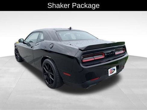 Used 2016 Dodge Challenger R/T Scat Pack RWD image 5