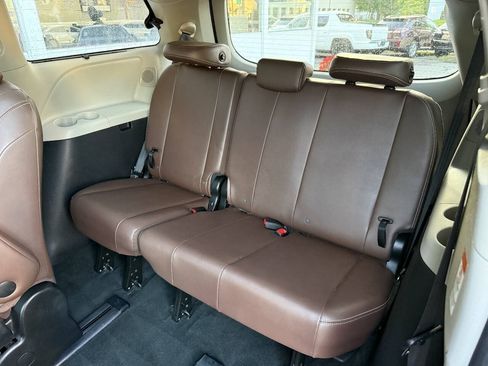 Used 2017 Toyota Sienna Limited Premium w/ Protection Package AWD/4WD image 20
