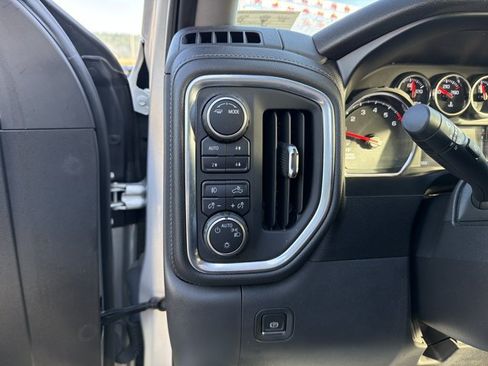 Used 2021 Chevrolet Silverado 1500 RST w/ Z71 Off-Road Package AWD/4WD image 18